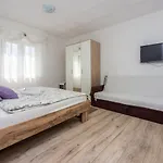 Preiswertes Studio-apartment Mit Privatem Grill, Privatparkplatz Unweit Vom Grižane