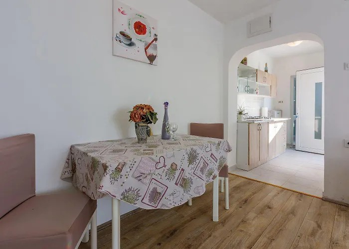 Apartman Preiswertes Studio-apartment Mit Privatem Grill, Privatparkplatz Unweit Vom